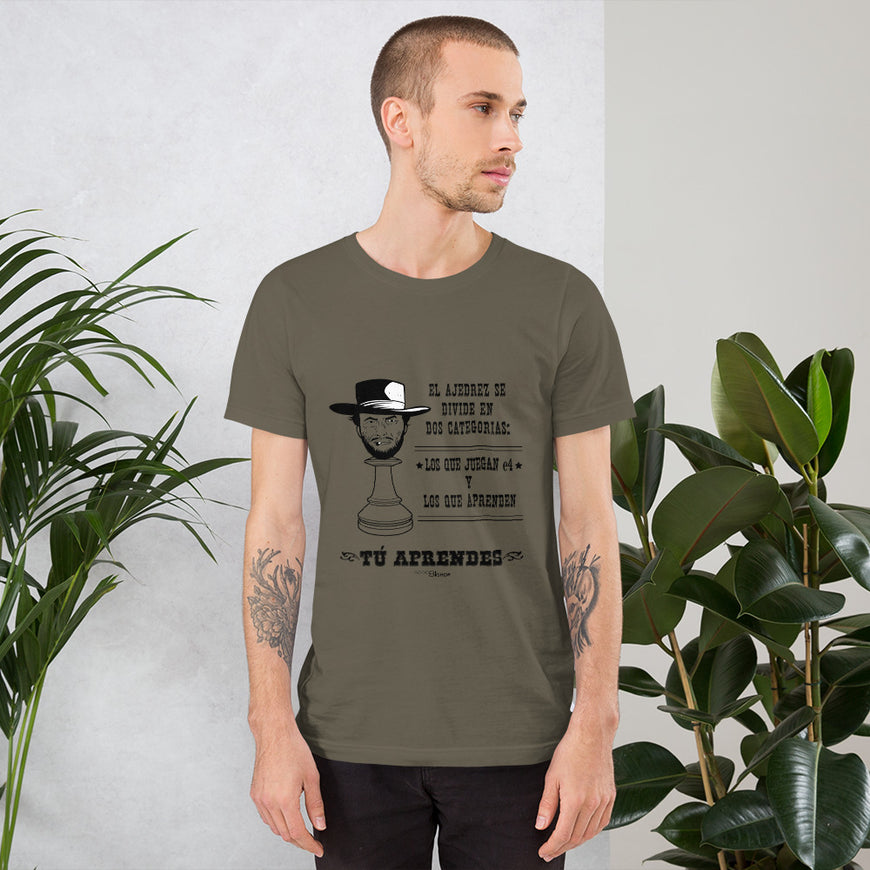 Camiseta unisex Juega e4 y gana
